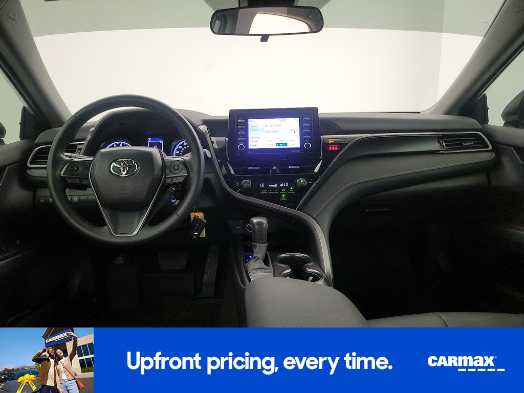 2024 Toyota Camry SE Image 13 of 25