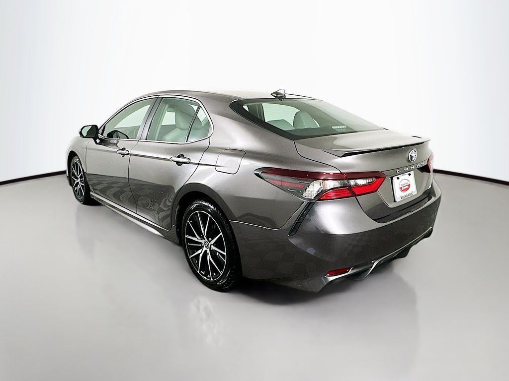 2024 Toyota Camry SE Image 7 of 30