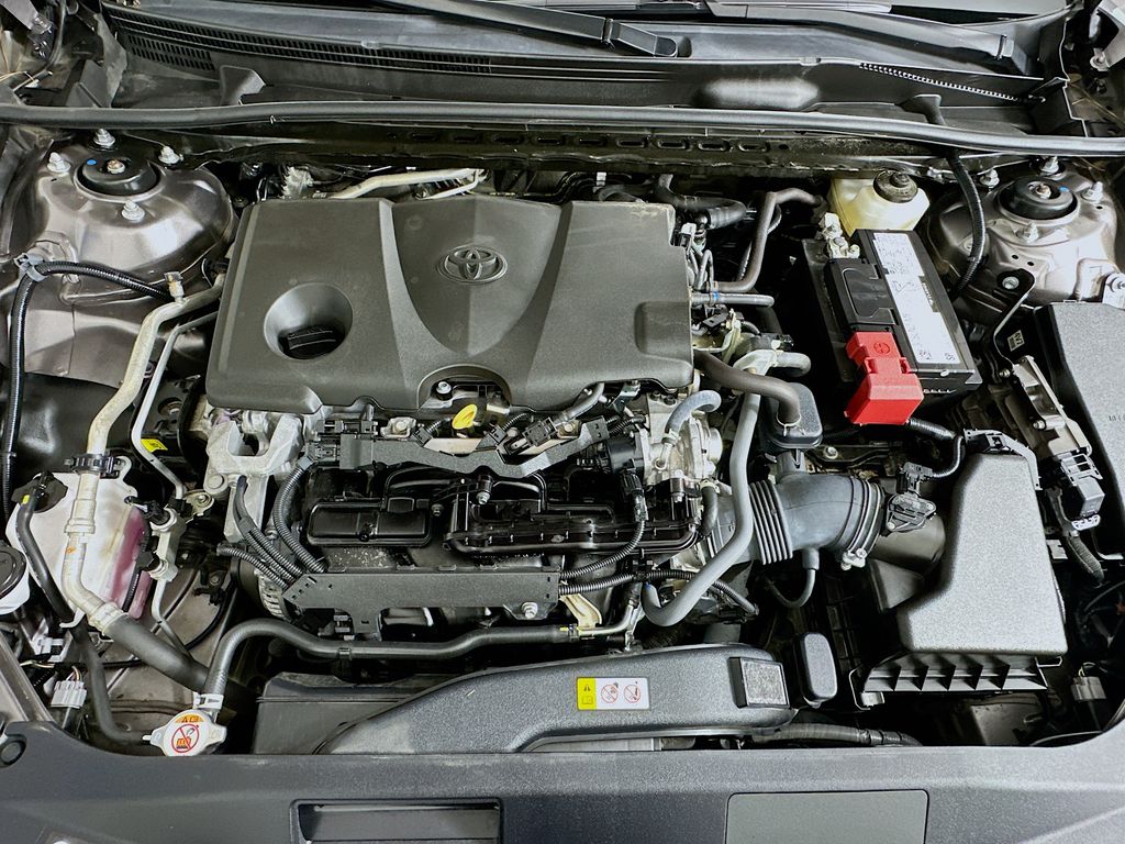 2024 Toyota Camry SE Image 9 of 30
