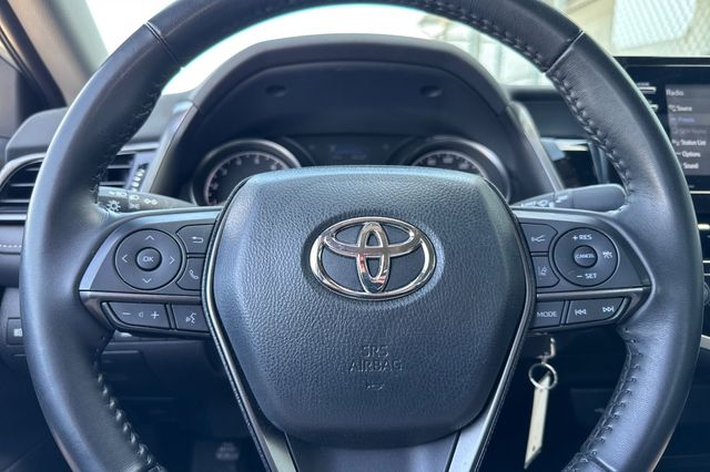 Vehicle image 25 of 34