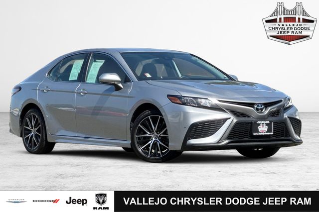 Vehicle image 4 of 34
