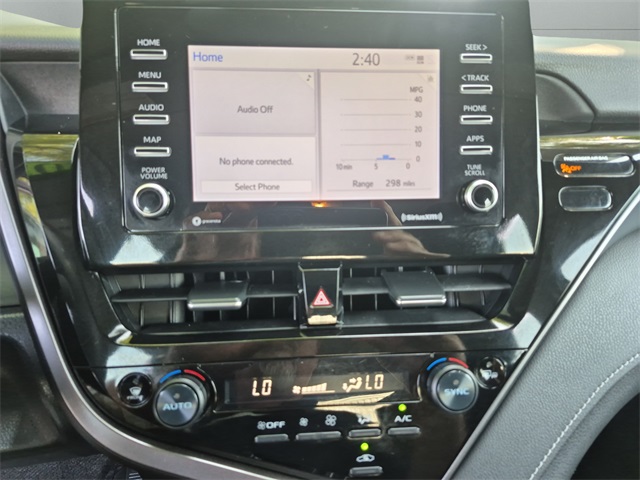 2024 Toyota Camry SE Image 16 of 27