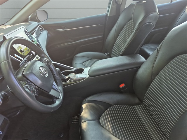 2024 Toyota Camry SE Image 12 of 27