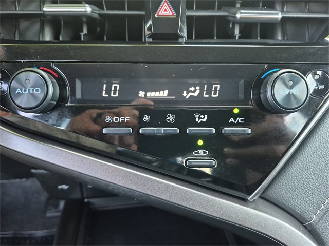 2024 Toyota Camry SE Image 25 of 27