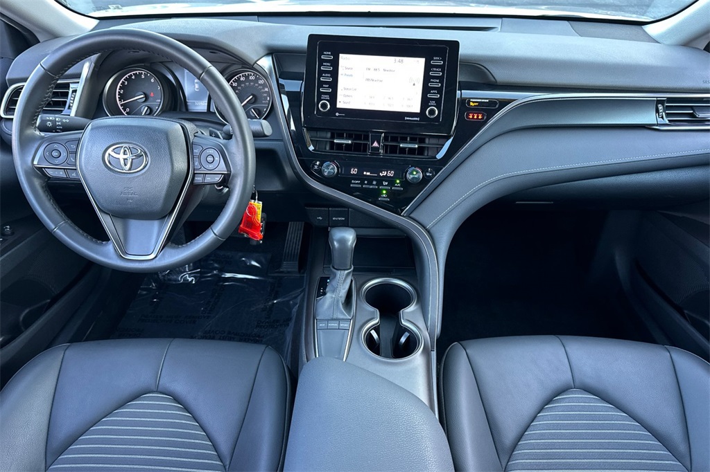 2024 Toyota Camry SE Image 15 of 27