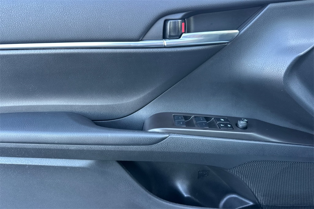 2024 Toyota Camry SE Image 22 of 27