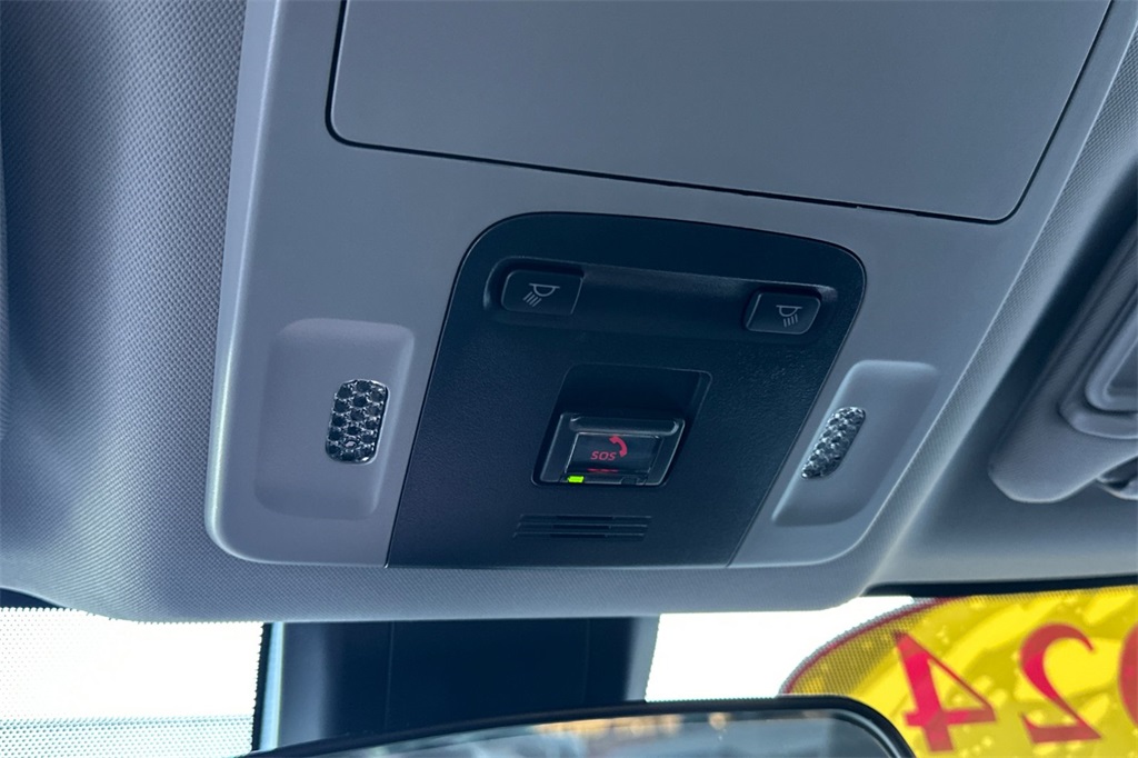 2024 Toyota Camry SE Image 24 of 27