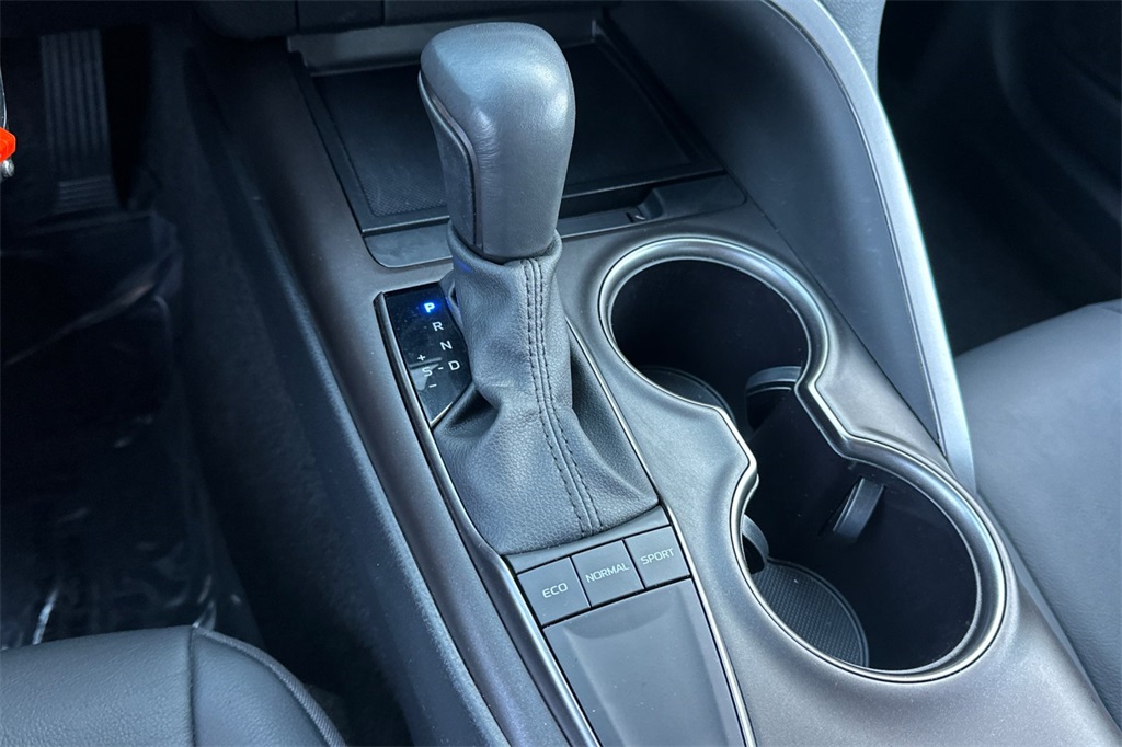 2024 Toyota Camry SE Image 21 of 27