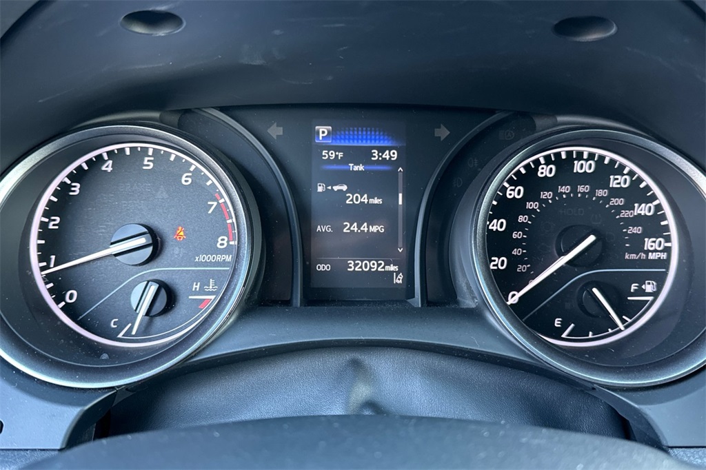2024 Toyota Camry SE Image 17 of 27