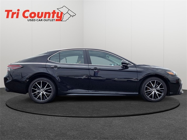 Vehicle image 4 of 31