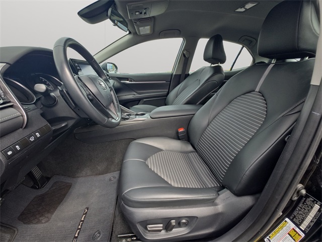 Vehicle image 11 of 31