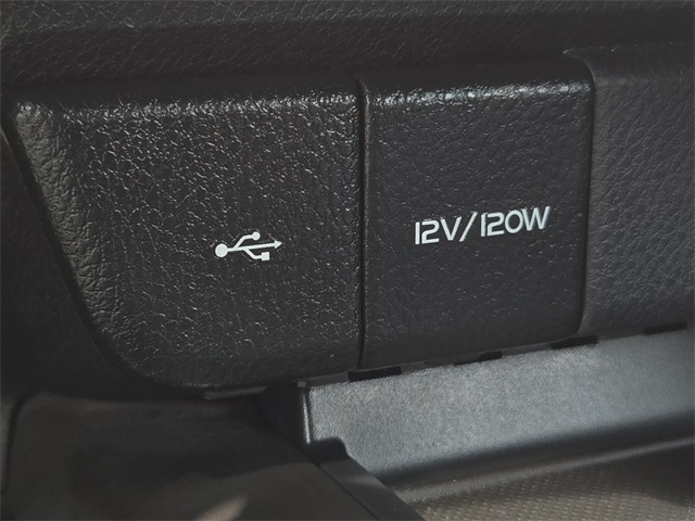 Vehicle image 24 of 31