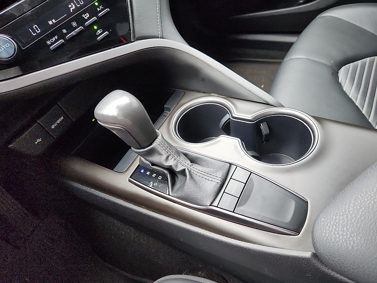 Vehicle image 11 of 12