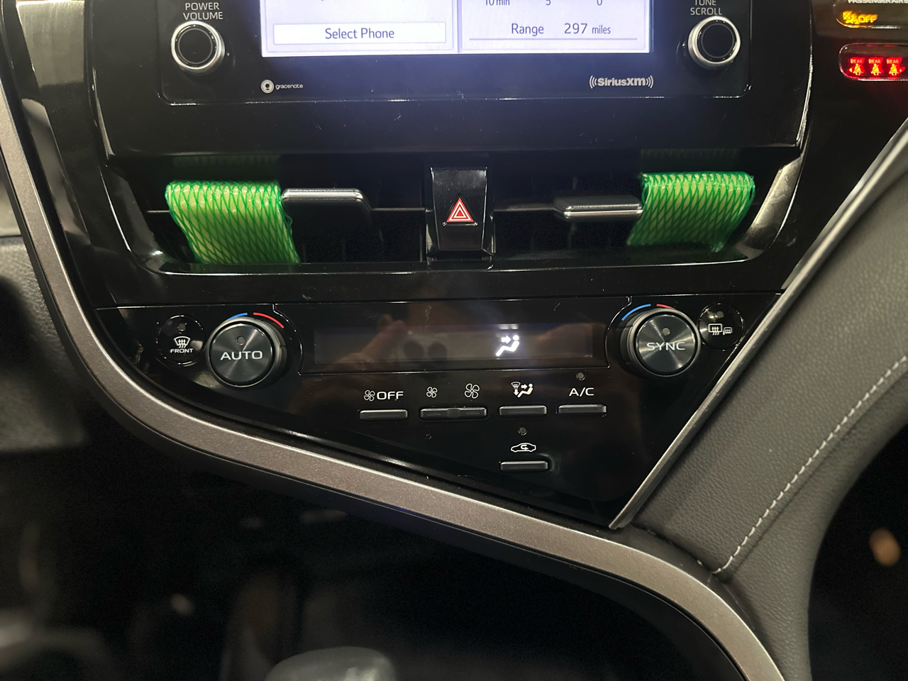 2024 Toyota Camry SE Image 18 of 24