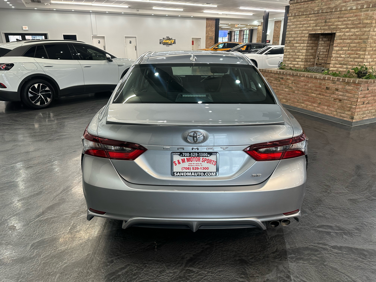 2024 Toyota Camry SE Image 6 of 24