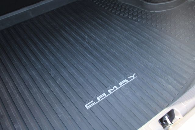 Vehicle image 32 of 38