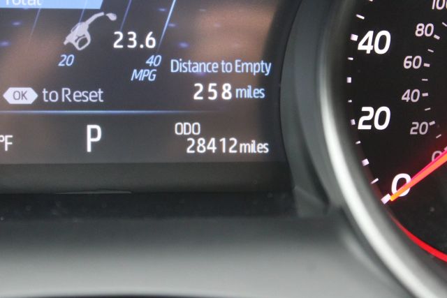 Vehicle image 22 of 41