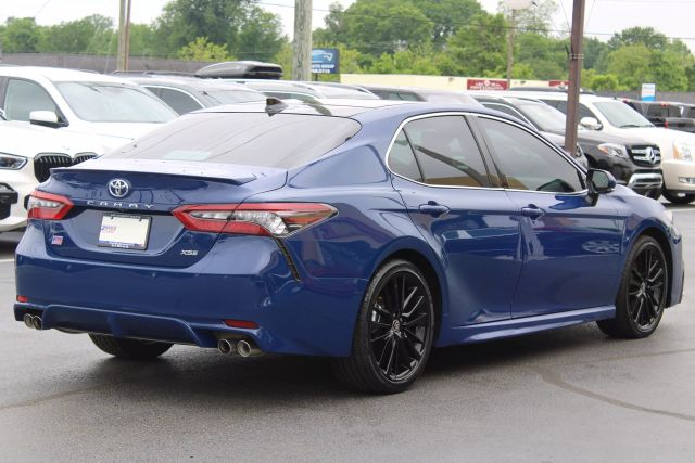 Vehicle image 4 of 41