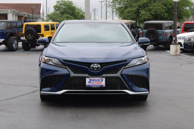 Vehicle image 2 of 41