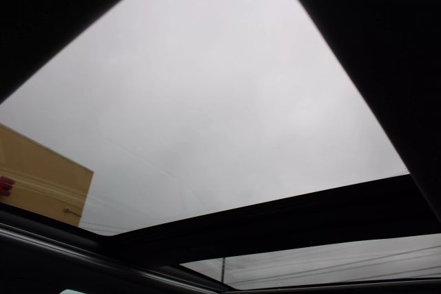 Vehicle image 26 of 41