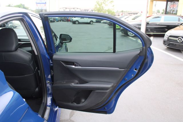 Vehicle image 29 of 41
