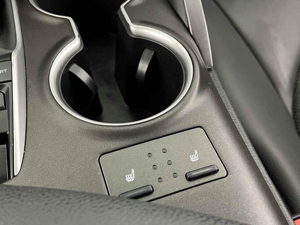 Vehicle image 20 of 50