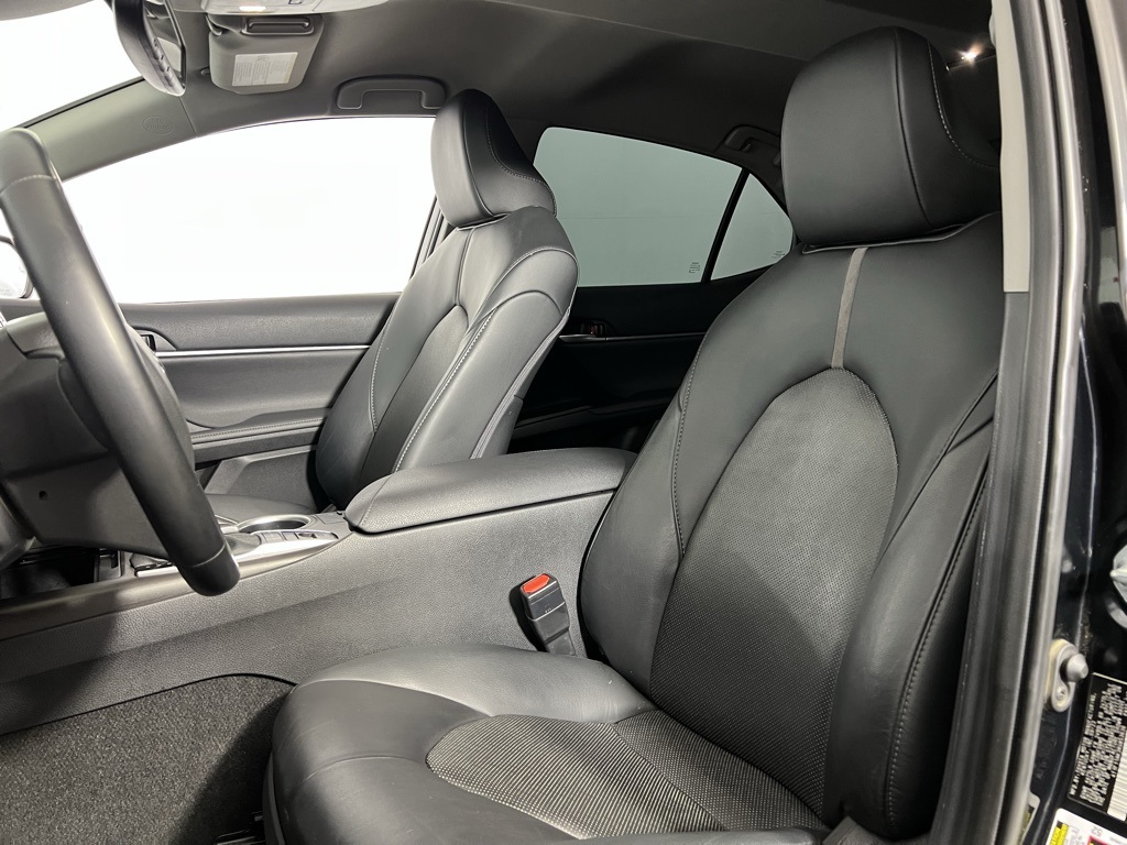 Vehicle image 23 of 50