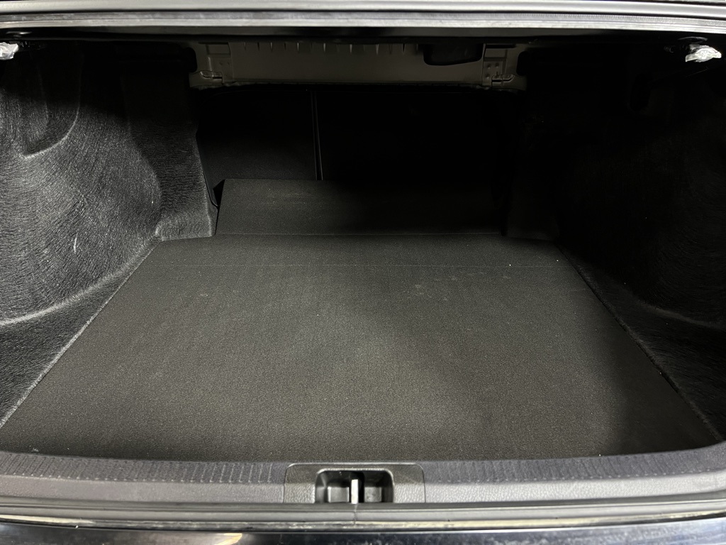 Vehicle image 29 of 50