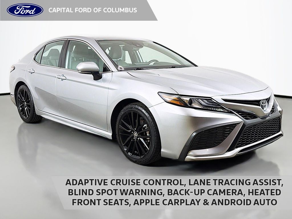2024 Toyota Camry XSE Image 3 of 39