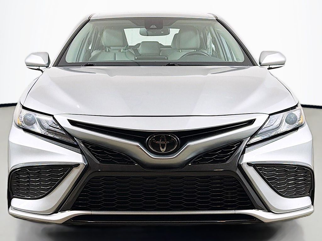 2024 Toyota Camry XSE Image 2 of 39