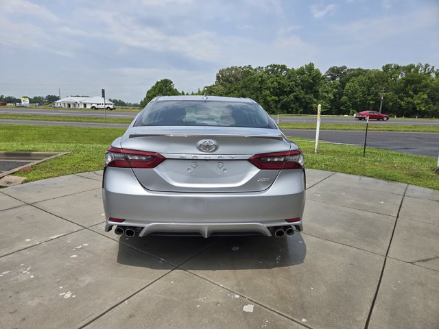 Vehicle image 6 of 14