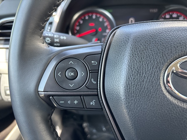 Vehicle image 20 of 33