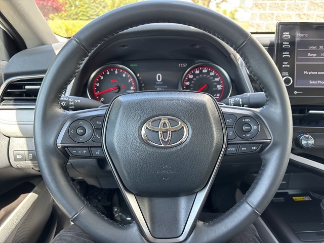 Vehicle image 19 of 33