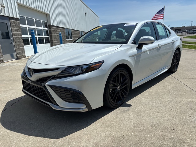 Vehicle image 1 of 33