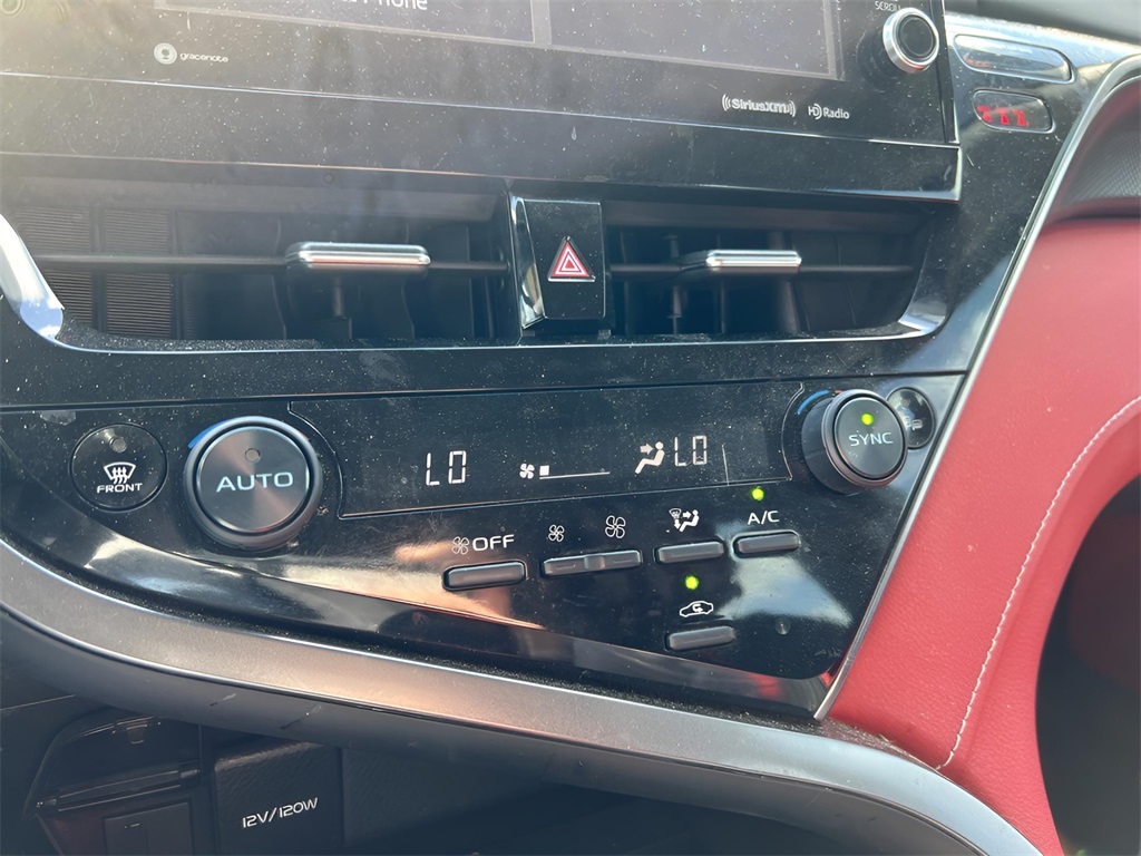 Vehicle image 9 of 34
