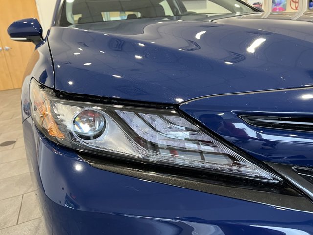 Vehicle image 52 of 58