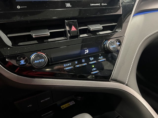 Vehicle image 28 of 58