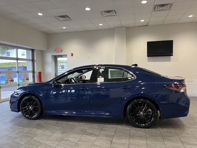 Vehicle image 12 of 58