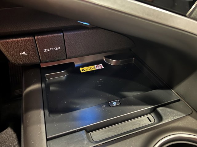 Vehicle image 29 of 58
