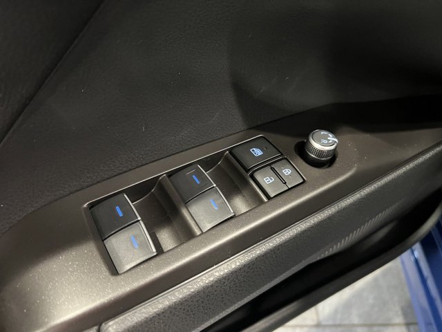 Vehicle image 36 of 58
