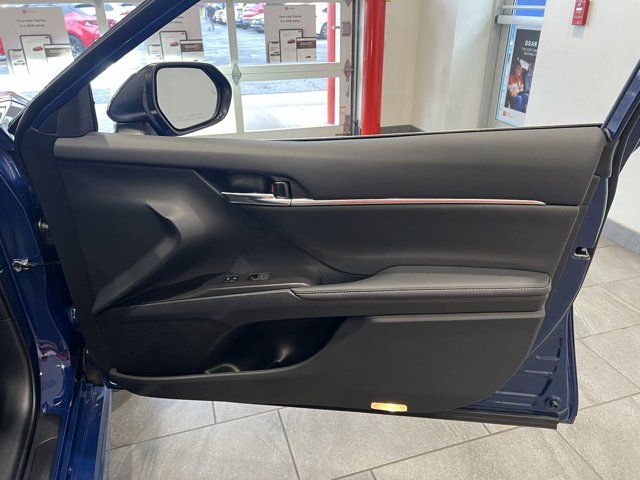 Vehicle image 43 of 58