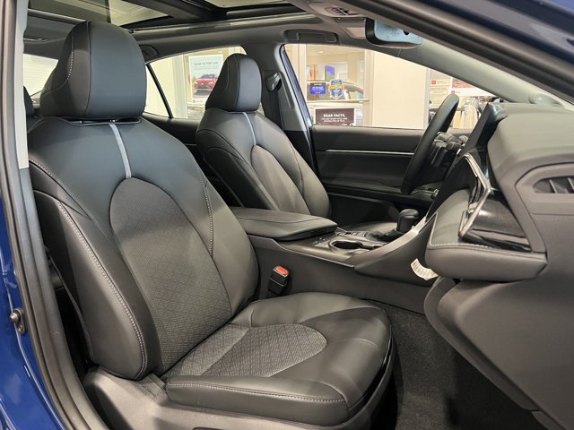 Vehicle image 45 of 58