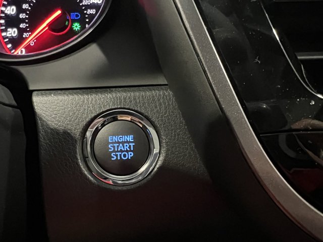 Vehicle image 31 of 58