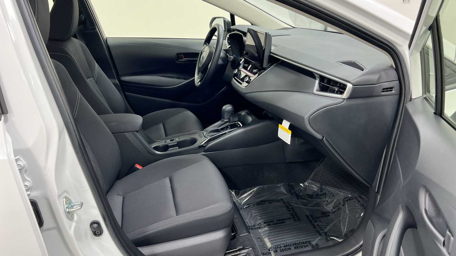 Vehicle image 29 of 31