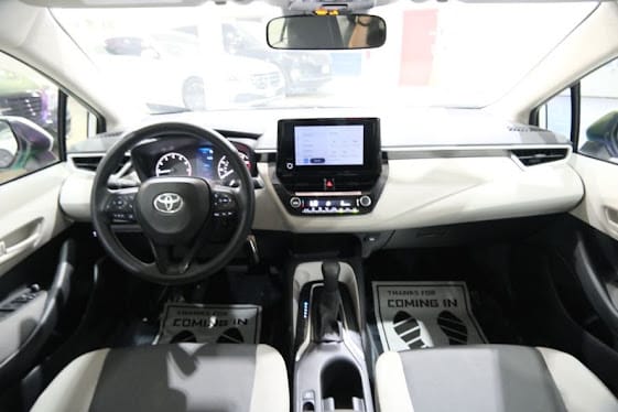 2024 Toyota Corolla LE Image 24 of 38