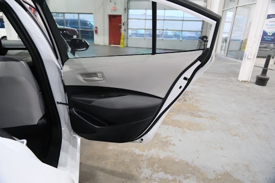 2024 Toyota Corolla LE Image 23 of 38