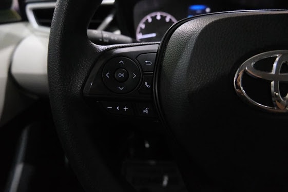 2024 Toyota Corolla LE Image 34 of 38