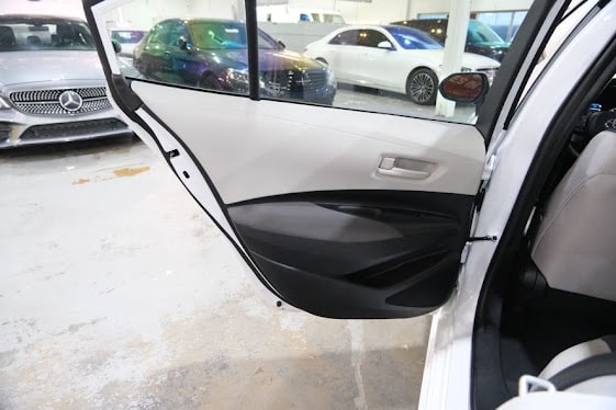 2024 Toyota Corolla LE Image 20 of 38