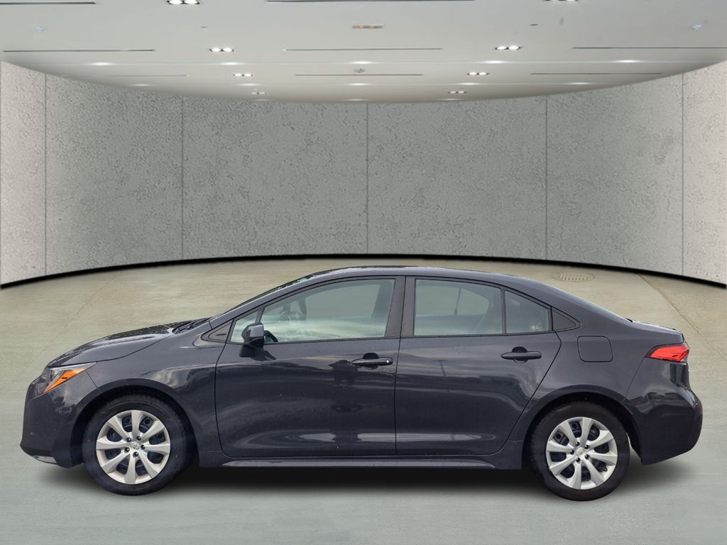 2024 Toyota Corolla LE Image 8 of 27