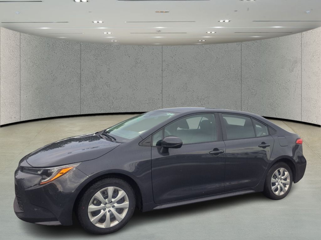 2024 Toyota Corolla LE Image 2 of 27